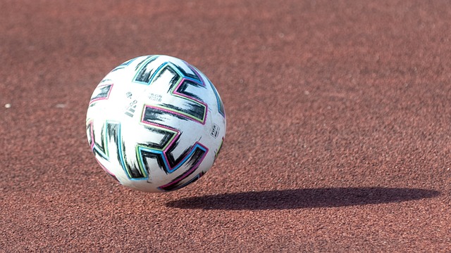 他们一直受 他们一直受